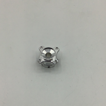Load image into Gallery viewer, RUDIS 70048 LEFT SIDE HUB 1:10 SCALE
