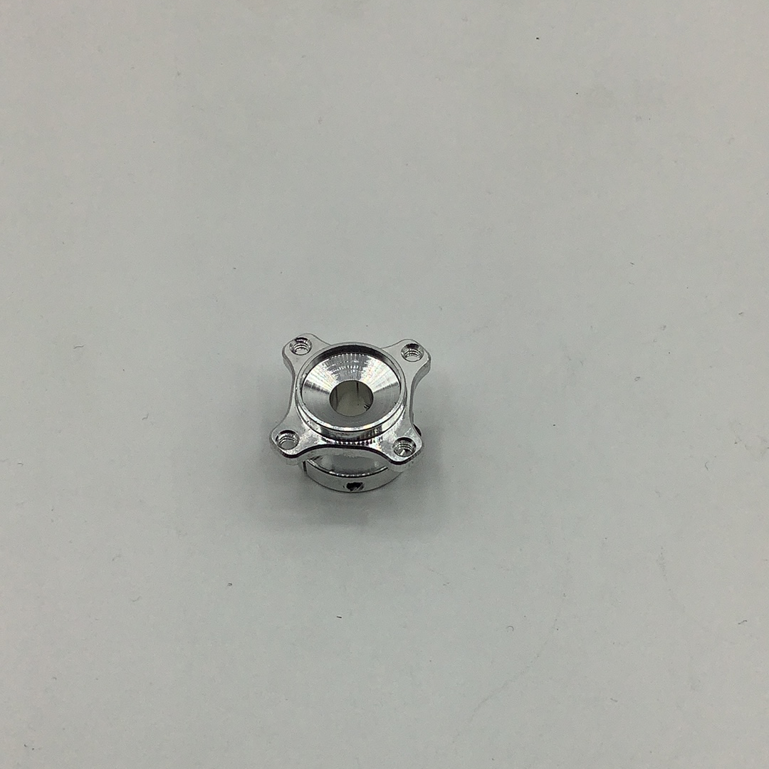 RUDIS 70048 LEFT SIDE HUB 1:10 SCALE