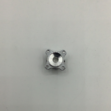 Load image into Gallery viewer, RUDIS 70048 LEFT SIDE HUB 1:10 SCALE

